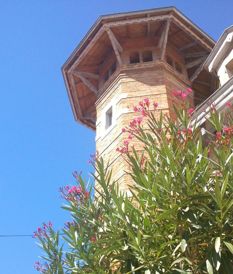 La Garde Chambres D'Hotes Charancieu ภายนอก รูปภาพ